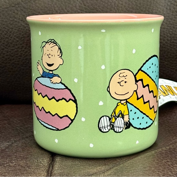 Happy Easter - Peanuts Gang with Easter Eggs Ceramic Mug - Picture 5 of 10